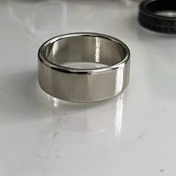 Assorted Men's Rings Size Medium / Size 9 - Picture 8 of 15